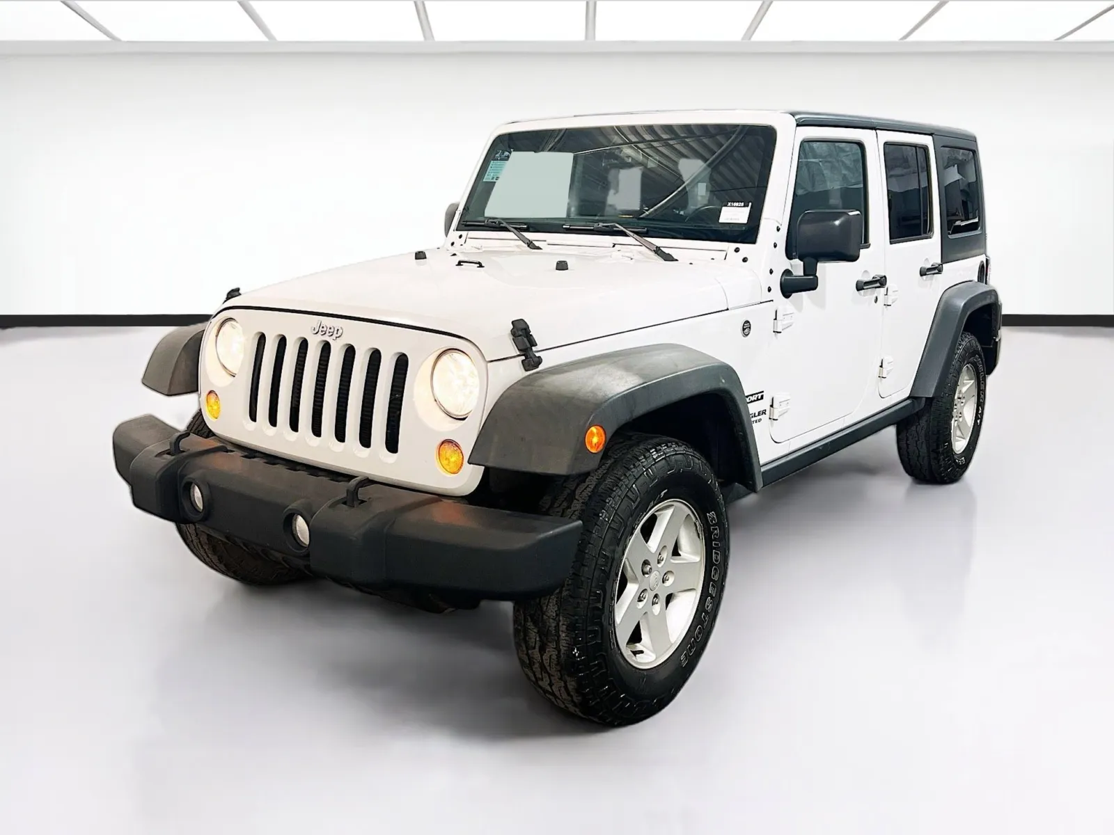 White 2016 Jeep Wrangler Unlimited Sport for sale in Chandler, AZ