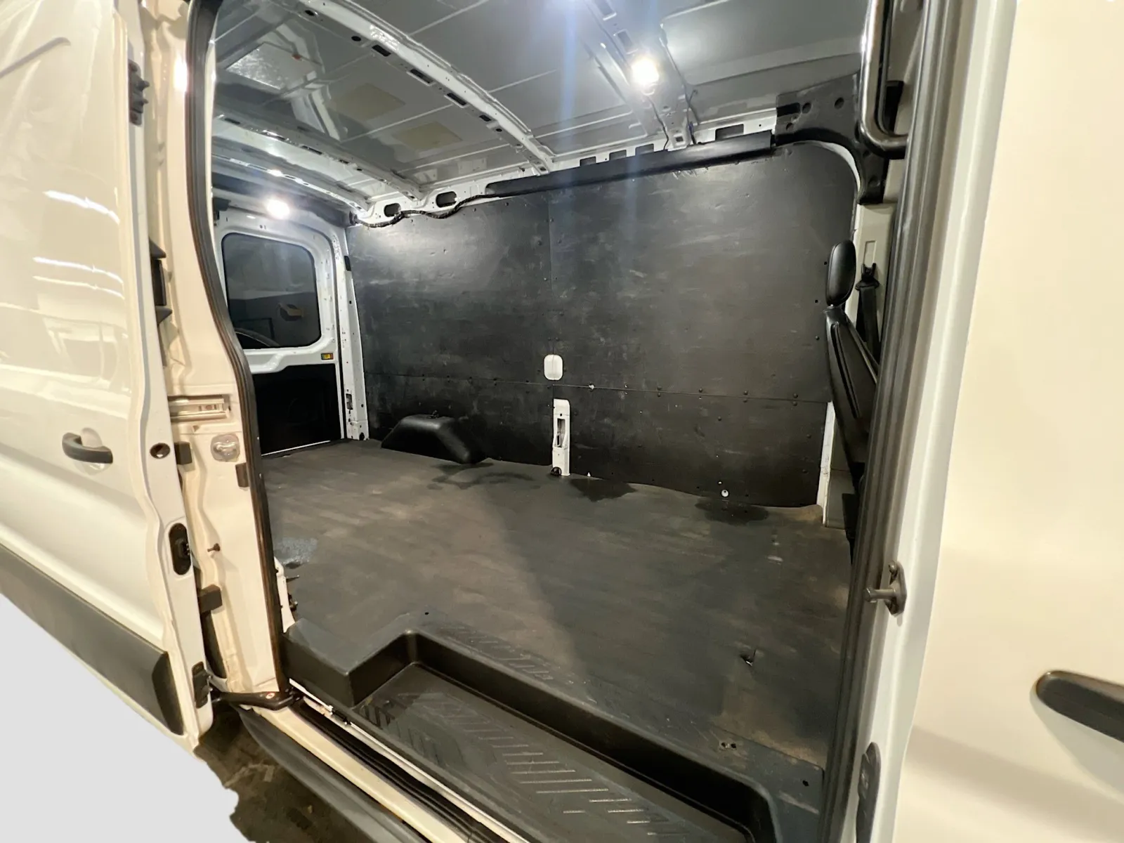2020 Ford Transit Van Base - Photo 17