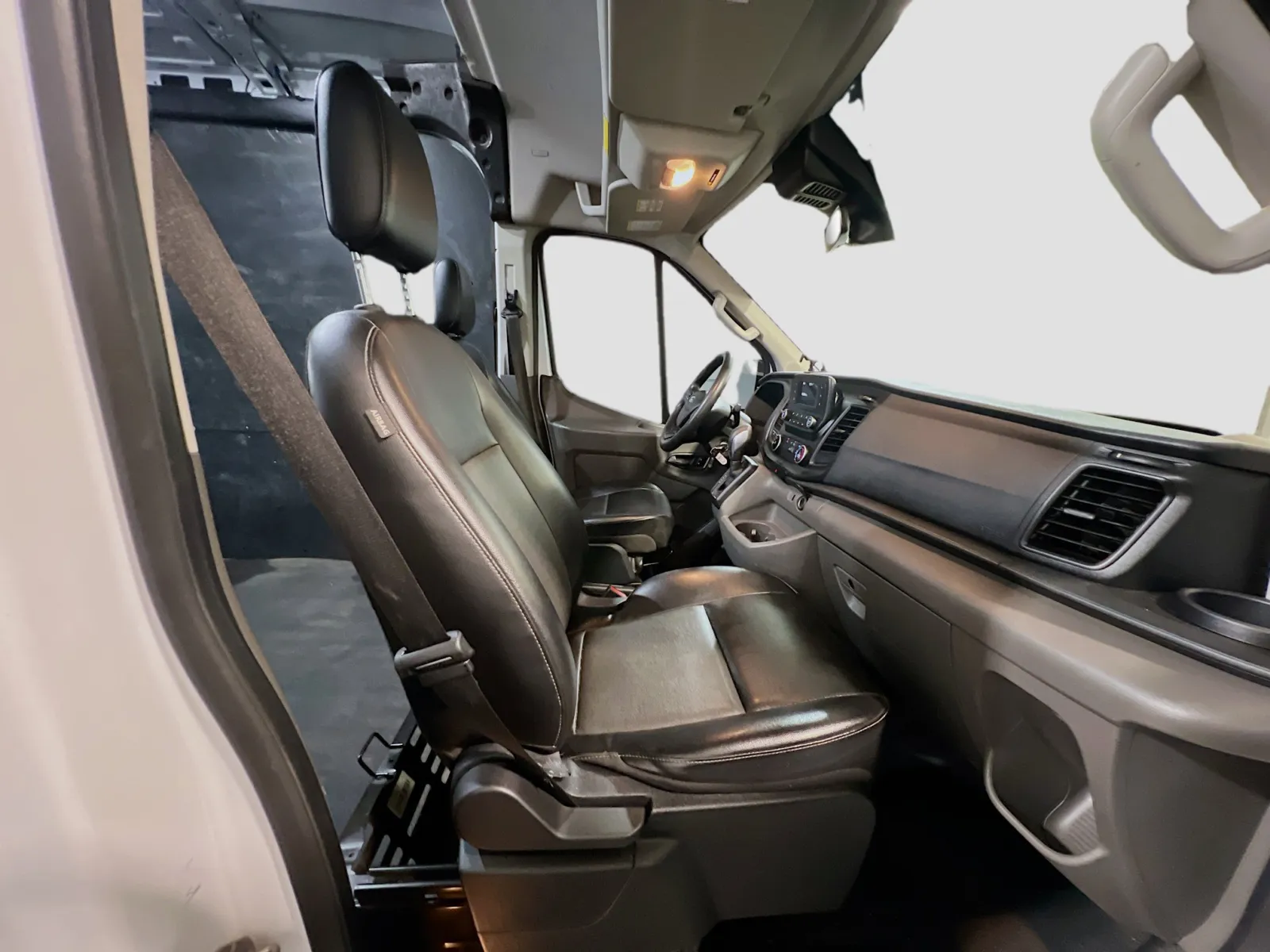 2020 Ford Transit Van Base - Photo 18