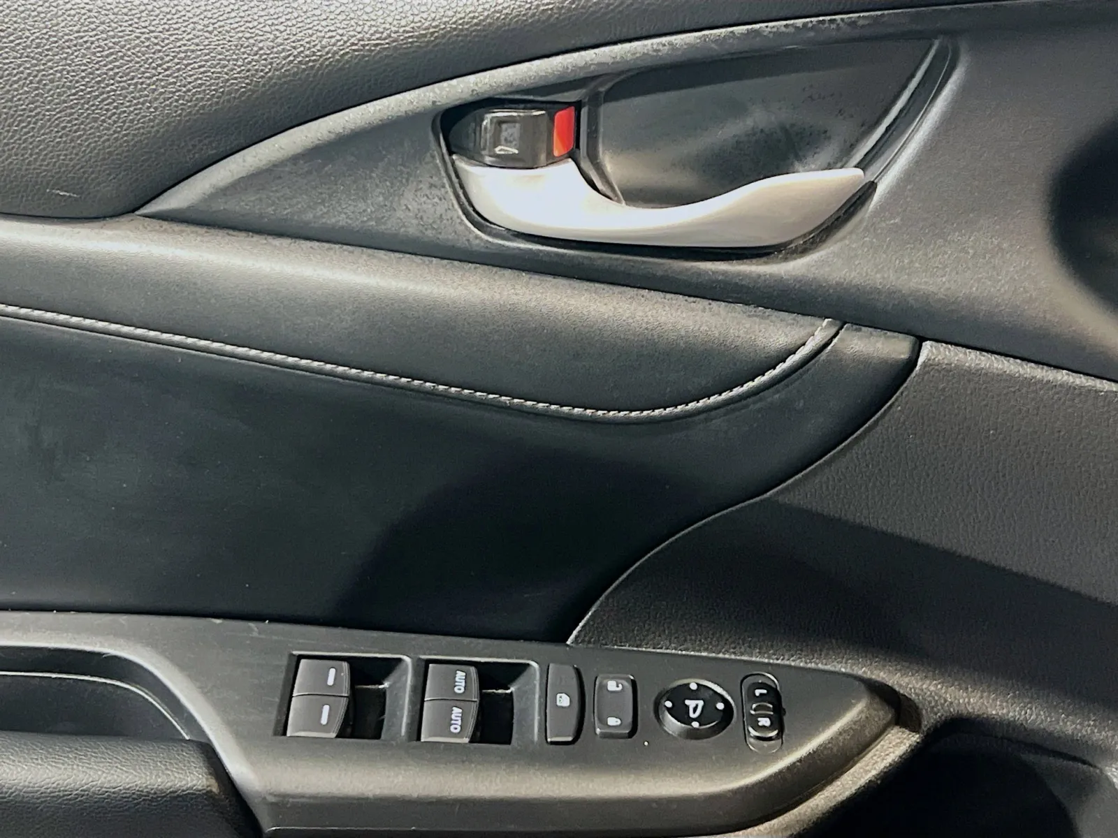 2022 Honda Insight Touring - Photo 14