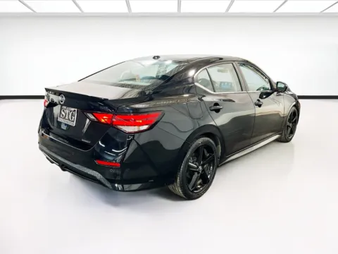 More photos of 2022 Nissan Sentra SR at STG Chandler, AZ