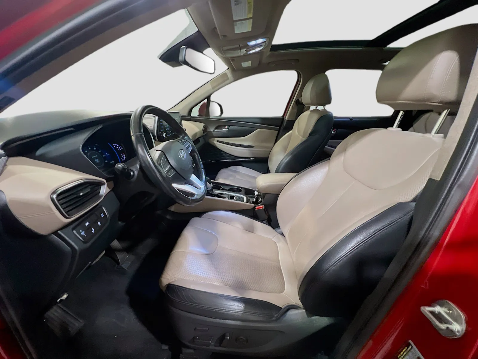 2020 Hyundai Santa Fe Limited - Photo 16