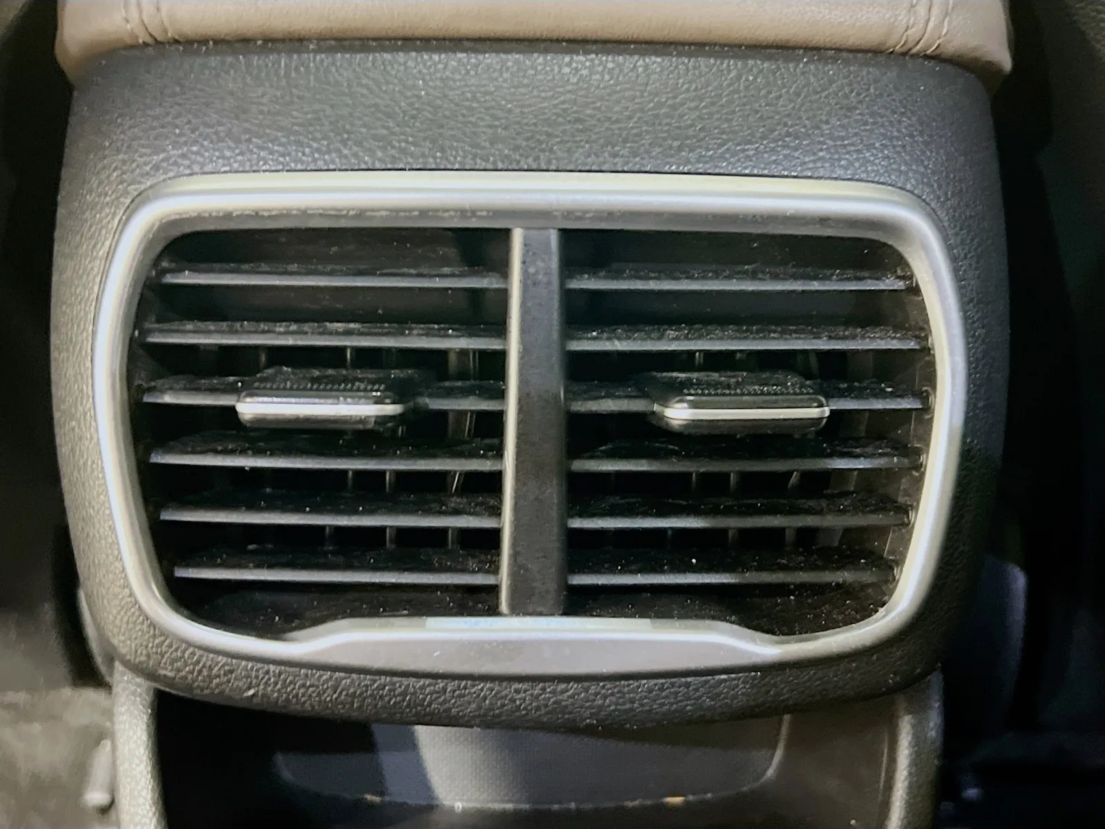 2020 Hyundai Santa Fe Limited - Photo 20