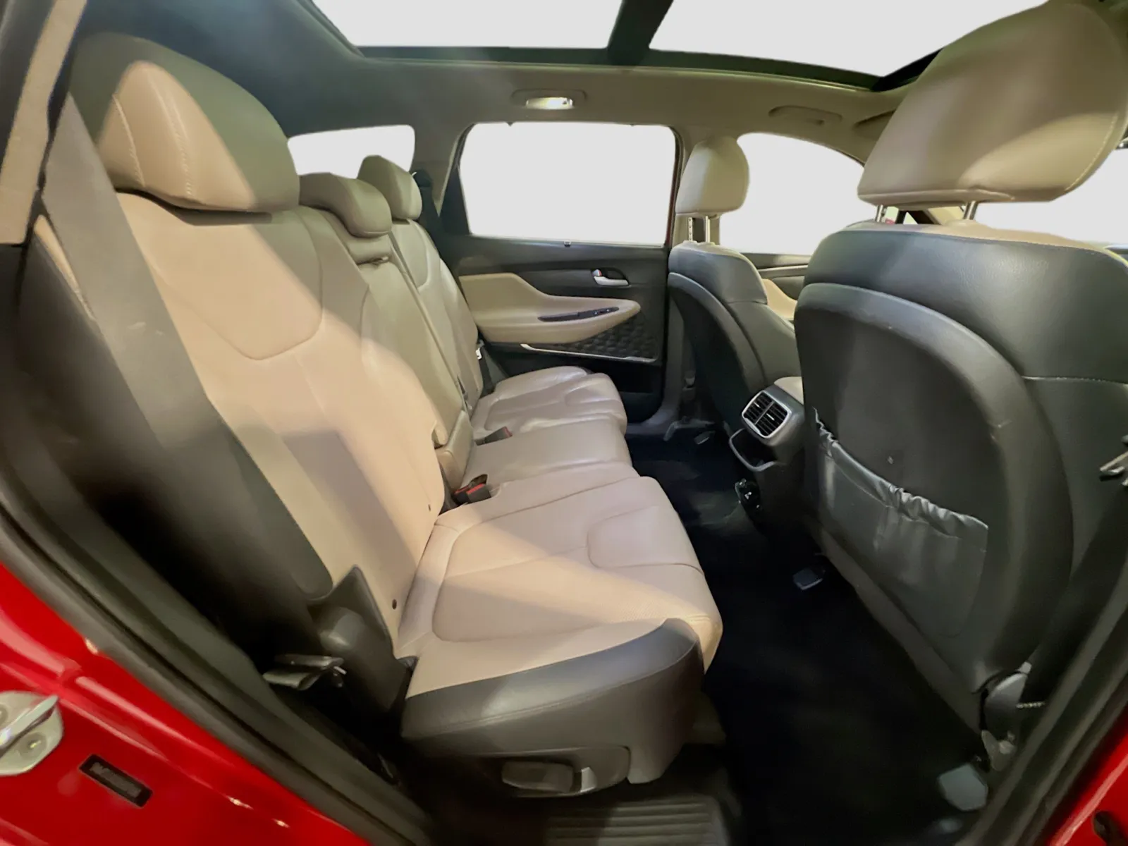 2020 Hyundai Santa Fe Limited - Photo 22