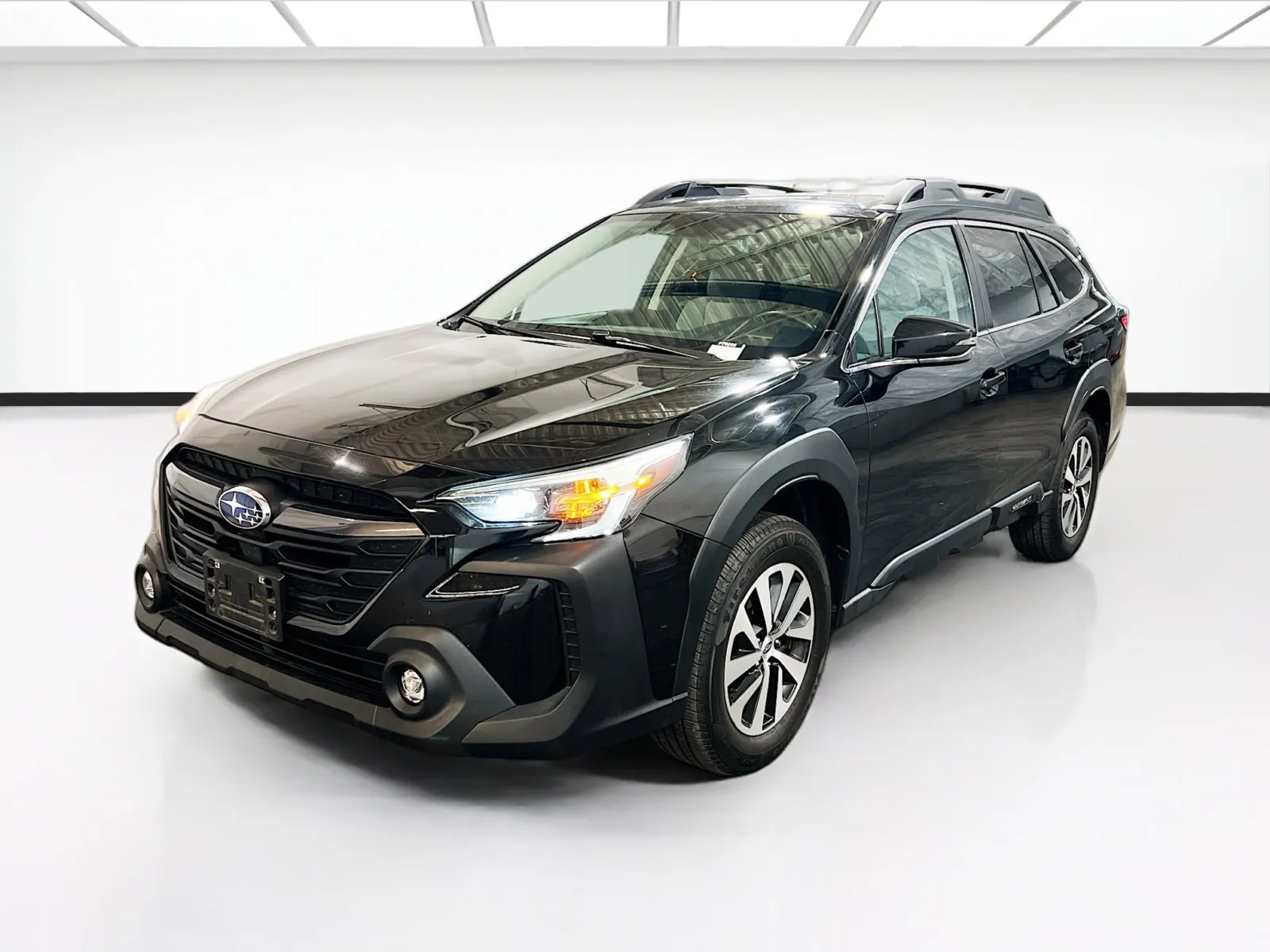 Black 2023 Subaru Outback Premium for sale in Chandler, AZ