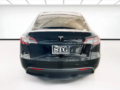 More photos of 2024 Tesla Model Y Long Range at STG Chandler, AZ
