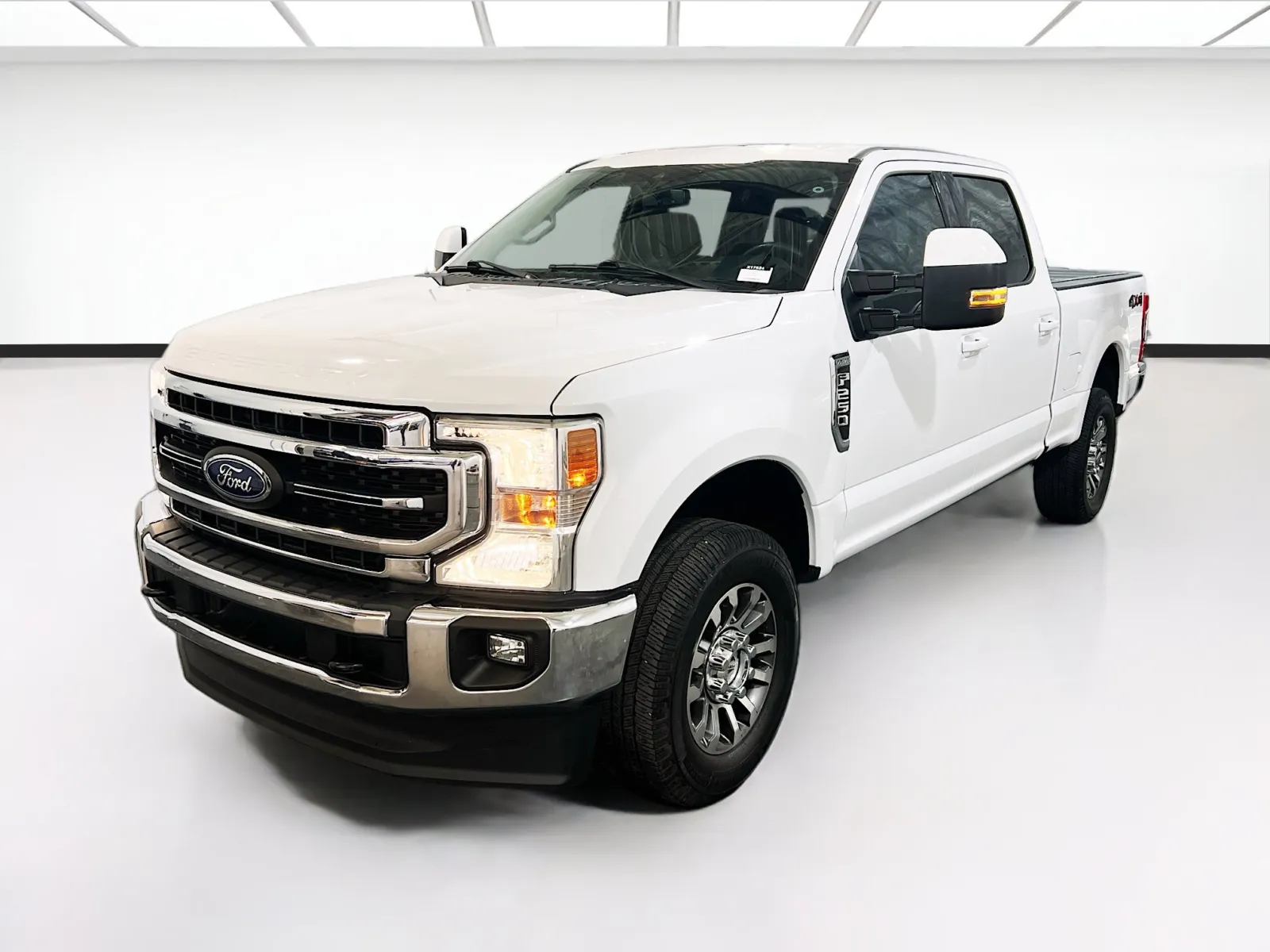 White 2020 Ford Super Duty F-250 SRW LARIAT for sale in Chandler, AZ