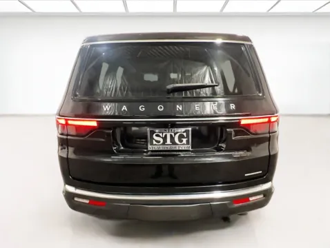 More photos of 2022 Jeep Wagoneer Series II at STG Chandler, AZ