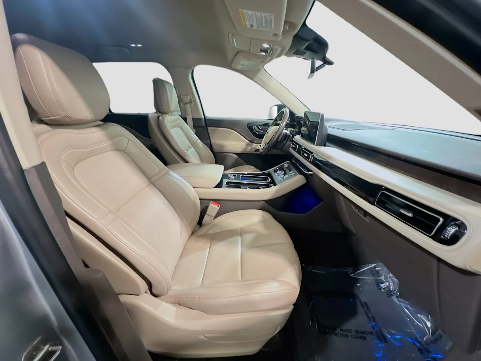 Lincoln Aviator photo 23