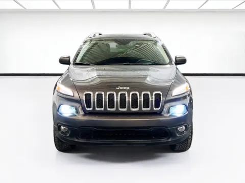 Photos of 2017 Jeep Cherokee Latitude for sale in Chandler, AZ at STG Chandler