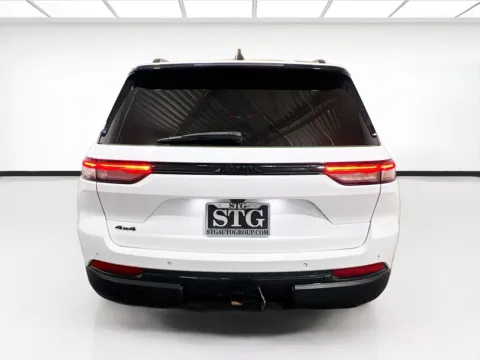 More photos of 2022 Jeep Grand Cherokee Altitude at STG Chandler, AZ