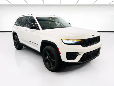 Another view of 2022 Jeep Grand Cherokee Altitude for sale in Chandler, AZ at STG Chandler