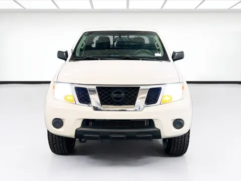 Photos of 2016 Nissan Frontier SV for sale in Chandler, AZ at STG Chandler