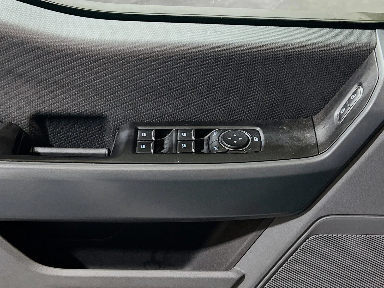 2023 Ford F-150 XLT - Photo 13