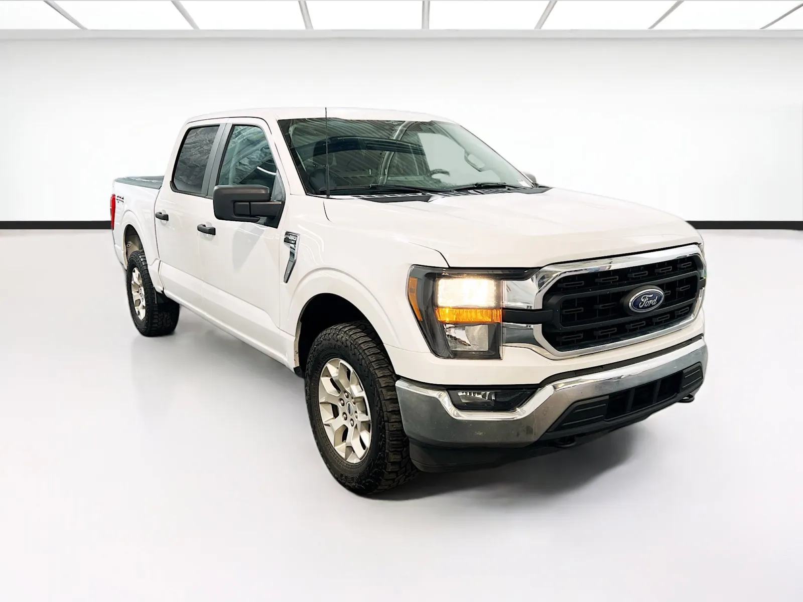 2023 Ford F-150 XLT - Photo 3