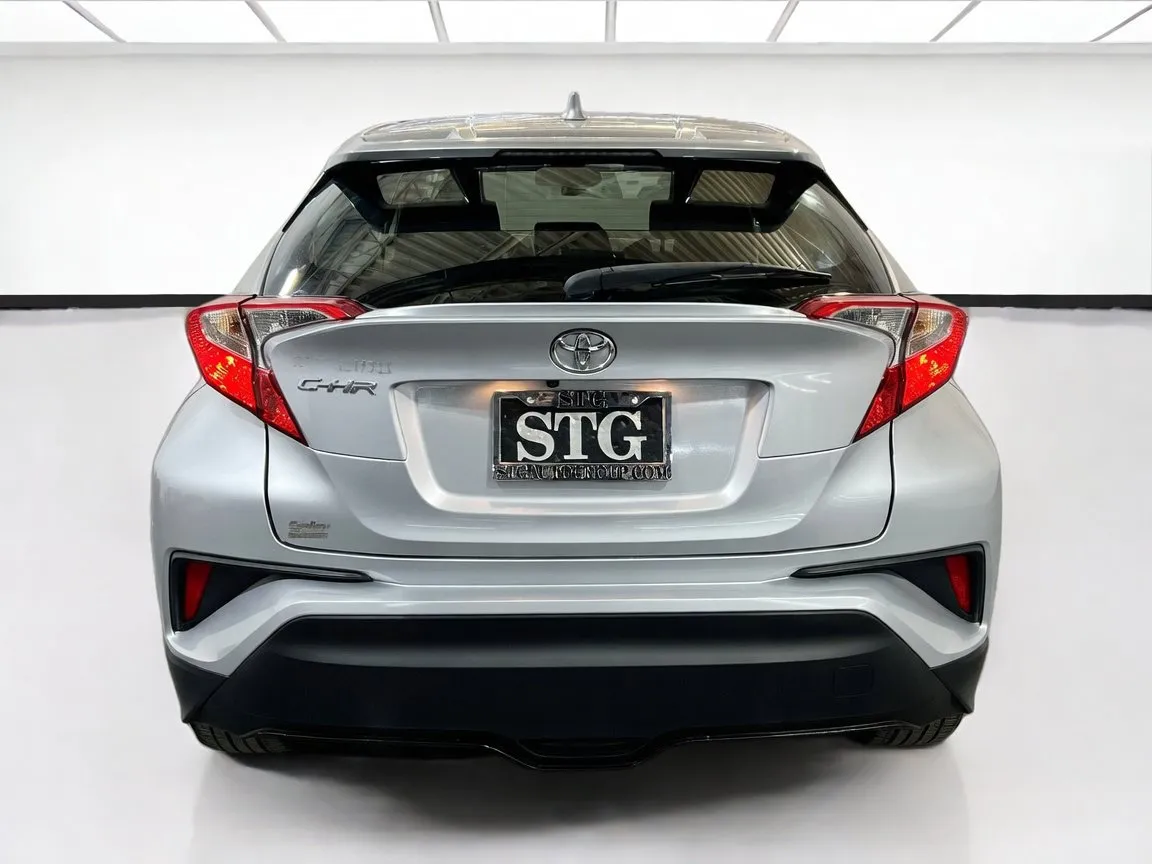 Toyota C-HR photo 5