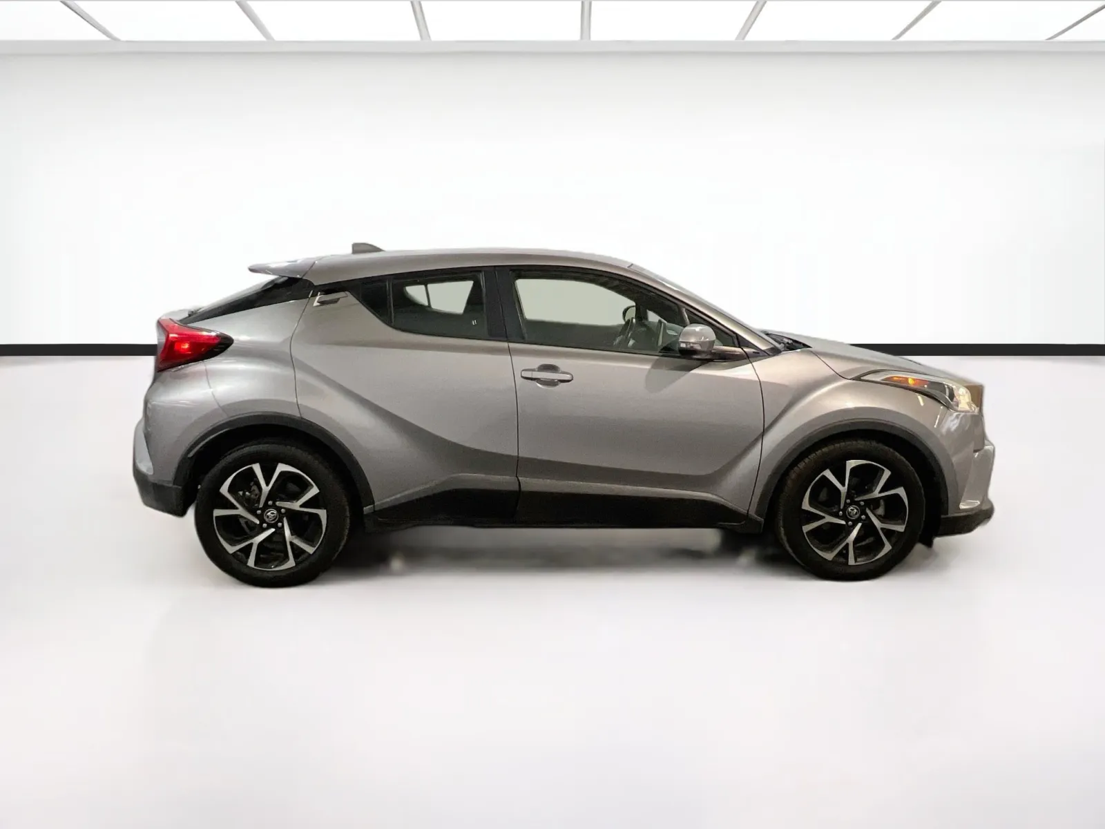 Toyota C-HR photo 22