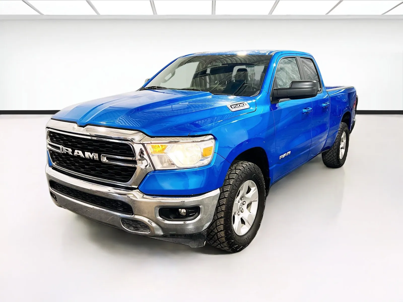 2022 RAM 1500 Big Horn/Lone Star 4x4 Quad Cab 6'4's photo