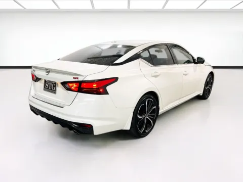 More photos of 2023 Nissan Altima 2.5 SR at STG Chandler, AZ