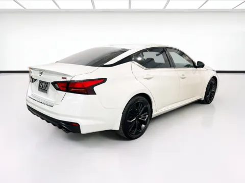 More photos of 2023 Nissan Altima 2.5 SR at STG Chandler, AZ