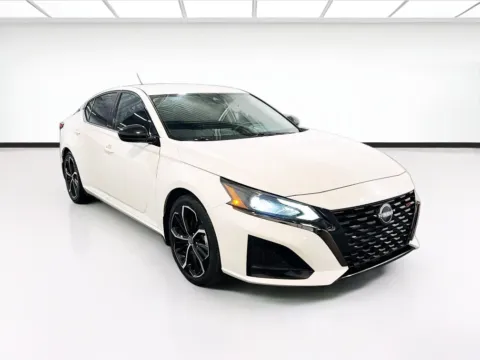 Another view of 2023 Nissan Altima 2.5 SR for sale in Chandler, AZ at STG Chandler