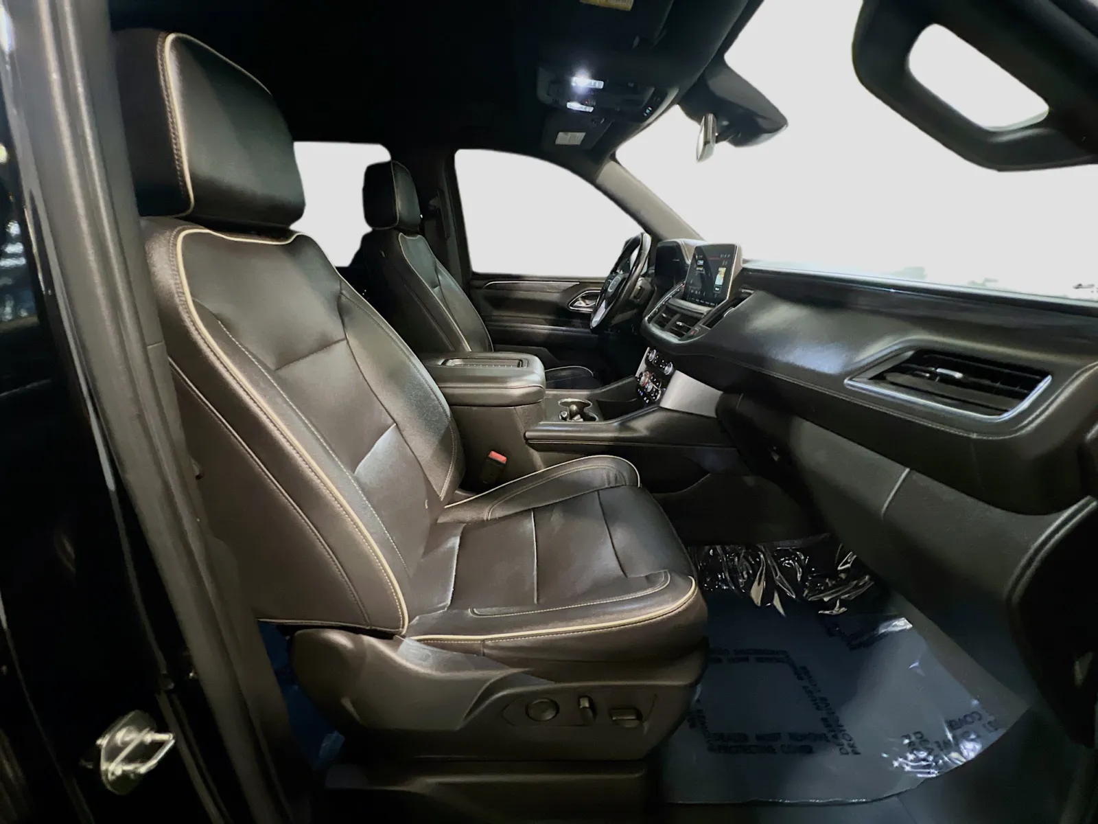 2023 GMC Yukon XL SLT - Photo 22