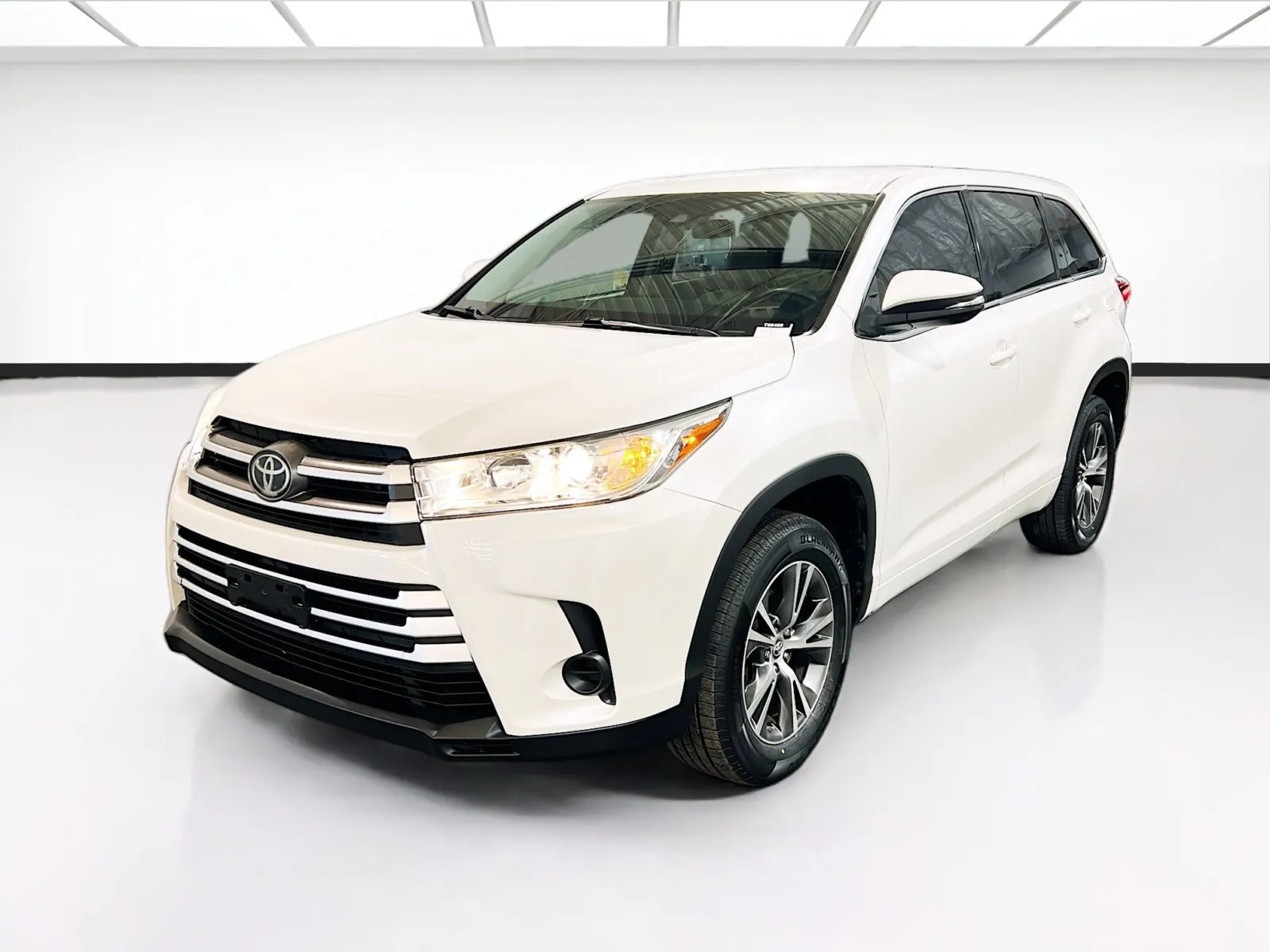 2017 Toyota Highlander LE for sale in Chandler, AZ