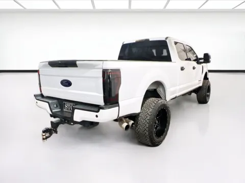 More photos of 2018 Ford Super Duty F-250 SRW XLT at STG Chandler, AZ