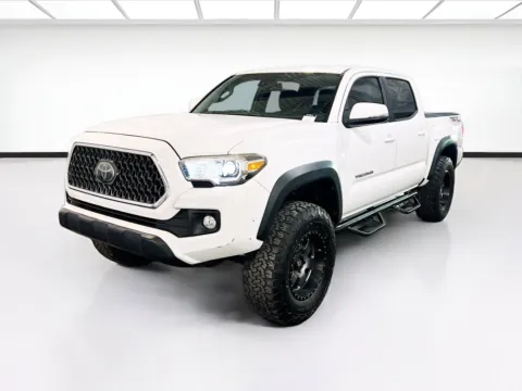 White 2018 Toyota Tacoma TRD Off-Road for sale in Chandler, AZ