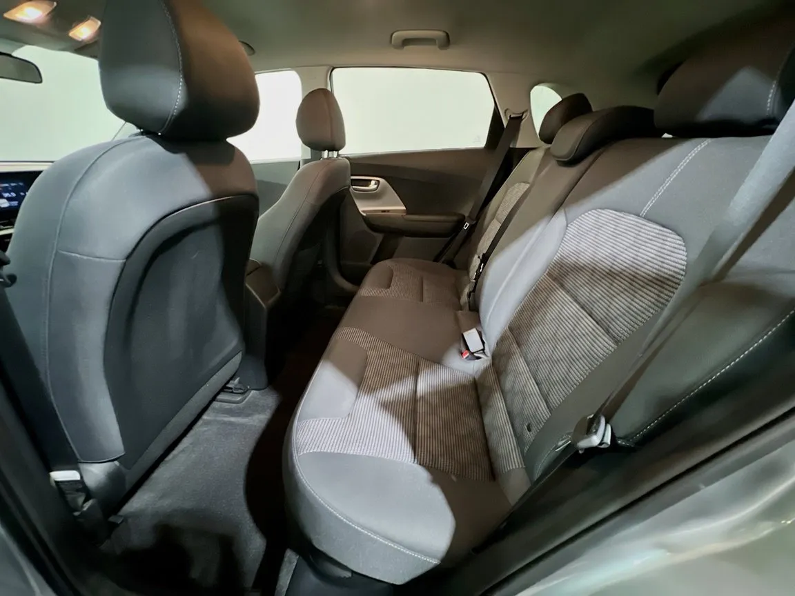 Kia Niro photo 16