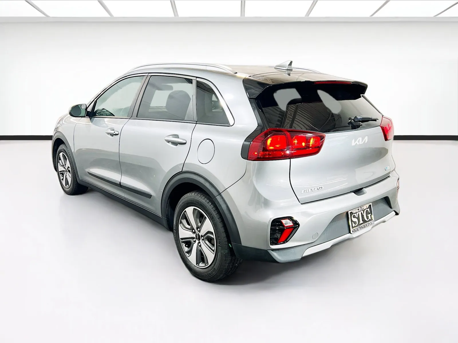 2022 Kia Niro LX - Photo 6
