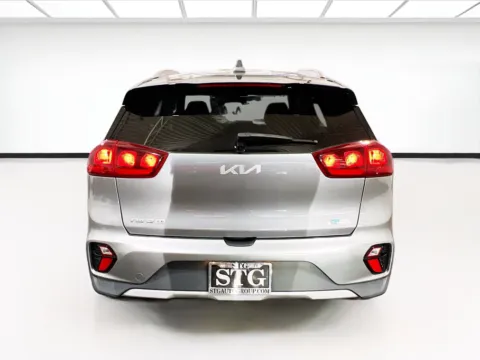 More photos of 2022 Kia Niro LX at STG Chandler, AZ