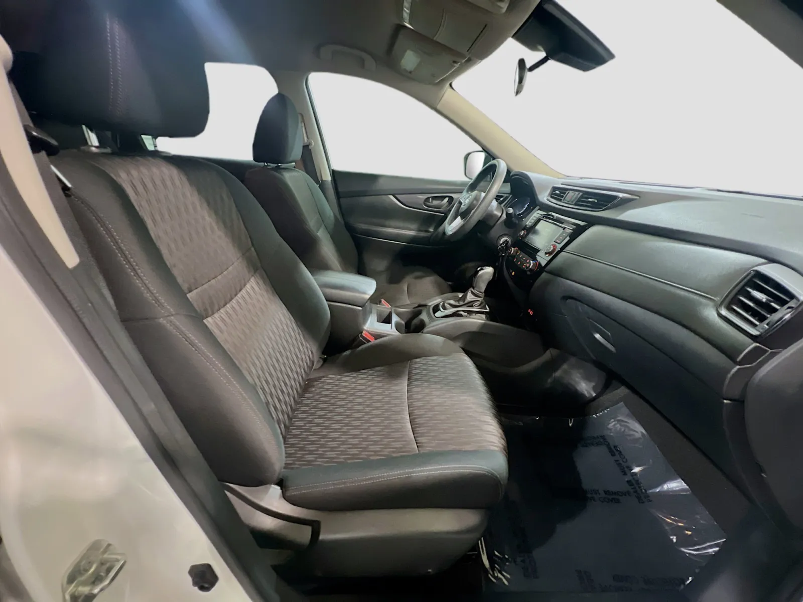 2020 Nissan Rogue S - Photo 20