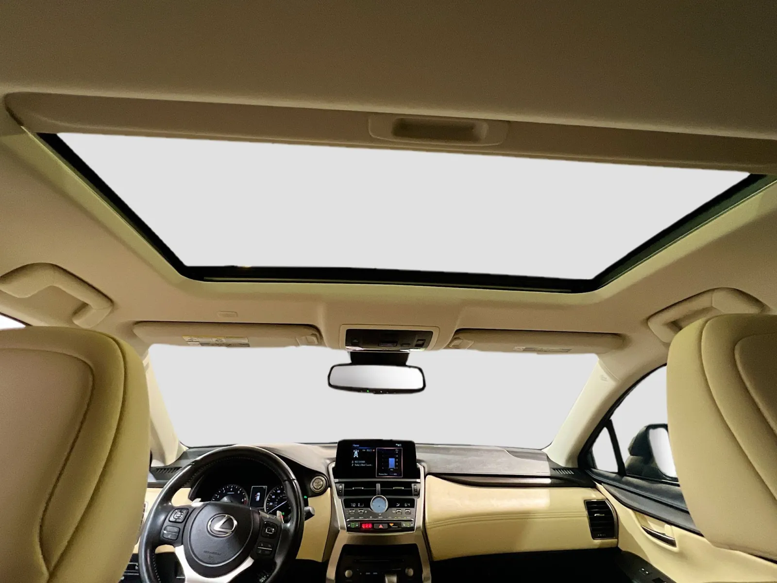 2021 Lexus NX 300 - Photo 16