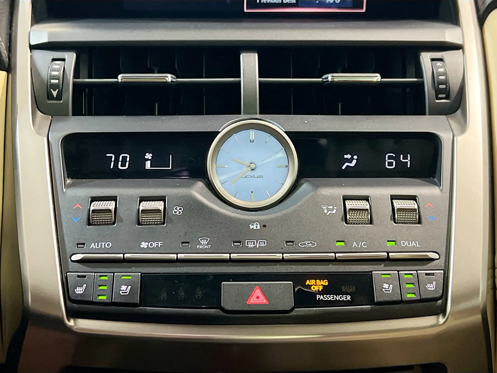 2021 Lexus NX 300 - Photo 11