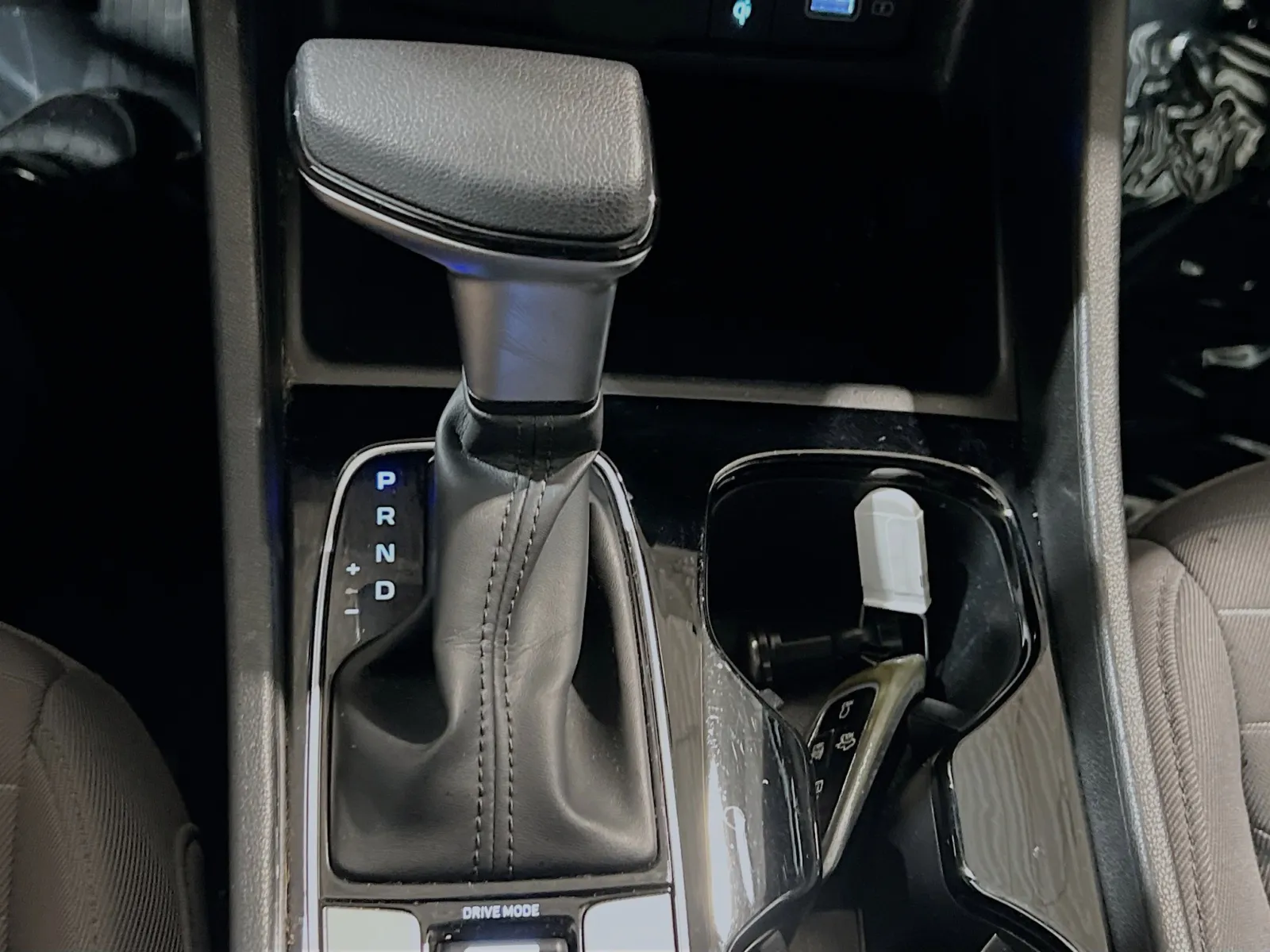 2022 Hyundai Santa Cruz SEL - Photo 12