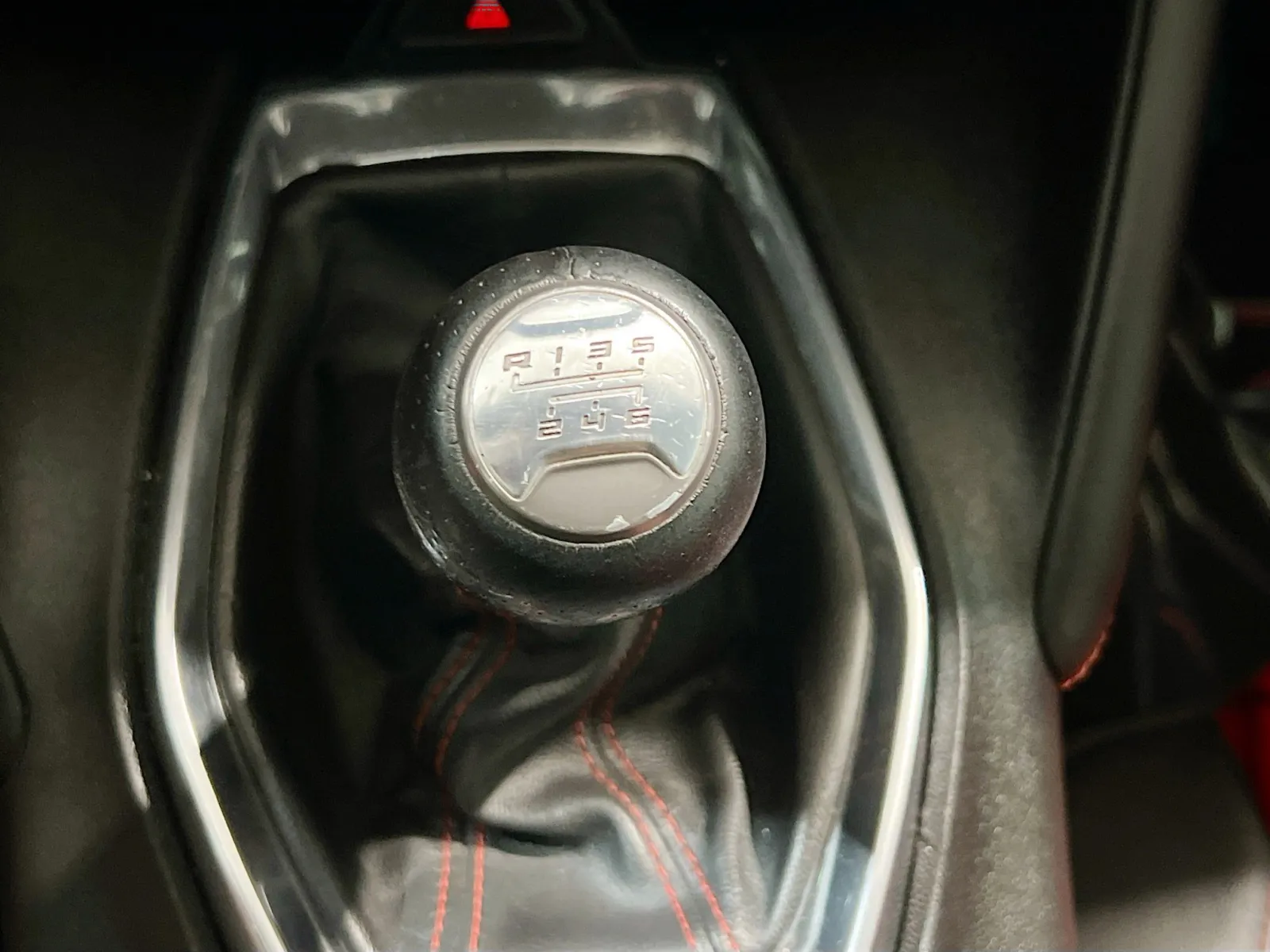 2017 Chevrolet Camaro 2LT - Photo 13