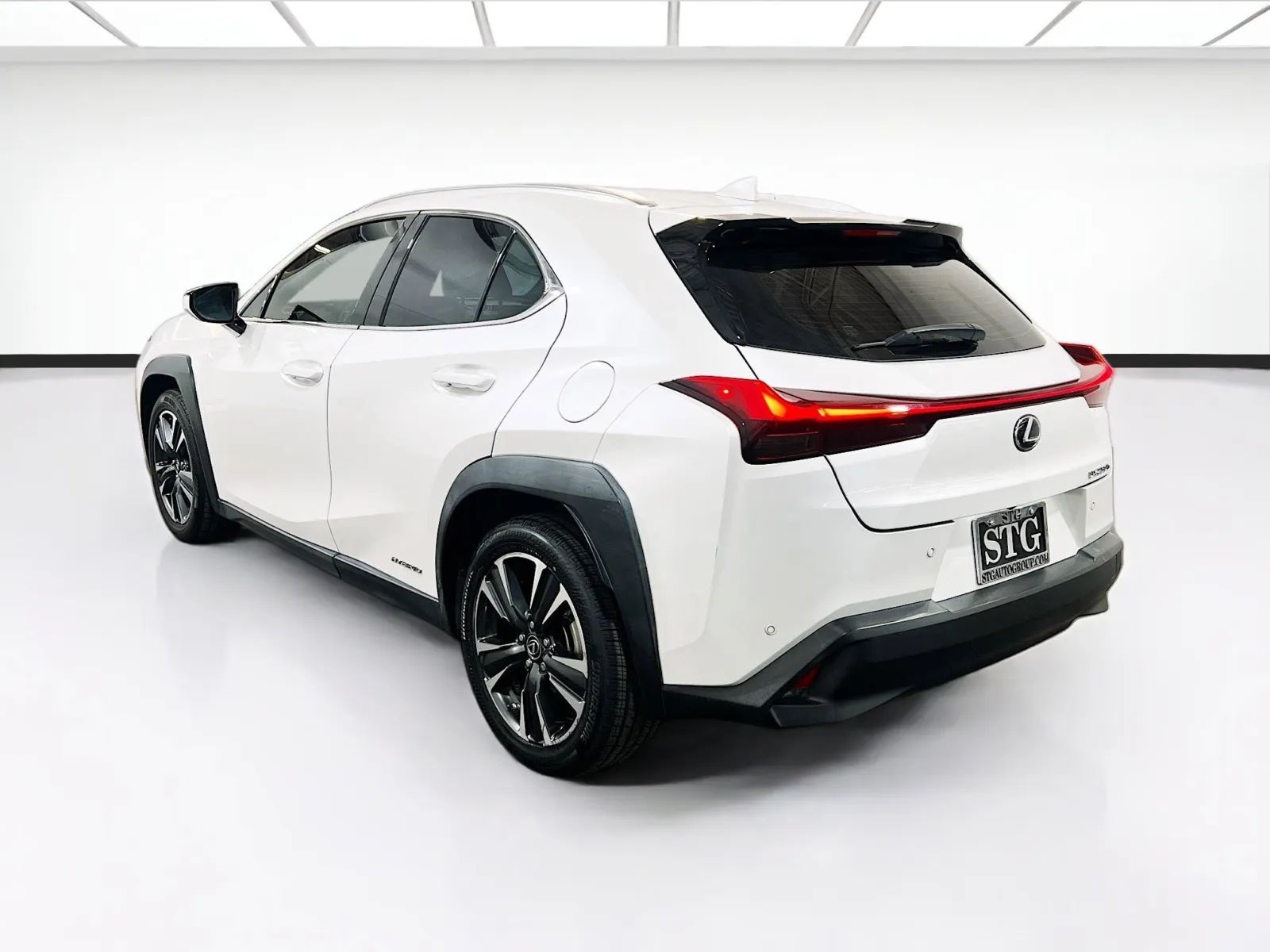 2021 Lexus UX Hybrid 250h - Photo 6