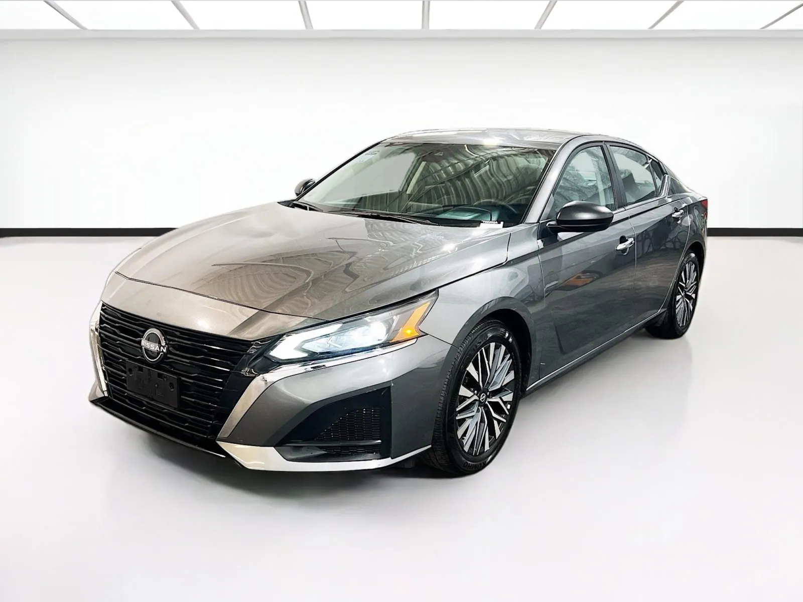 Gray 2025 Nissan Altima SV for sale in Chandler, AZ