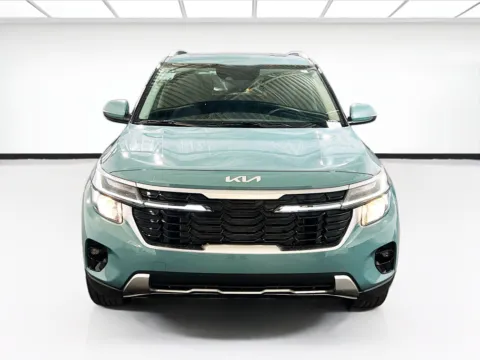 Photos of 2025 Kia Seltos EX for sale in Chandler, AZ at STG Chandler