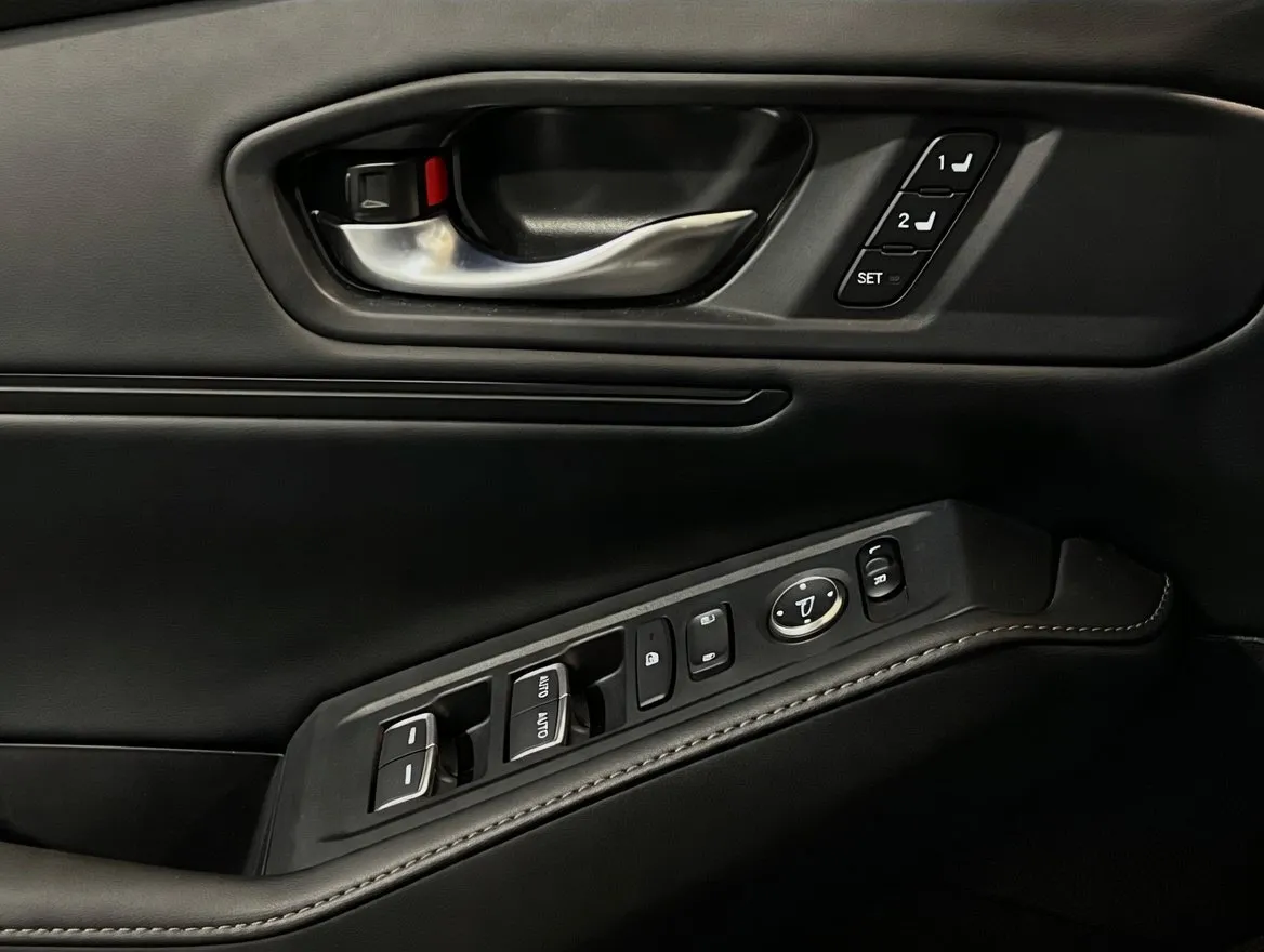 Honda Accord photo 13