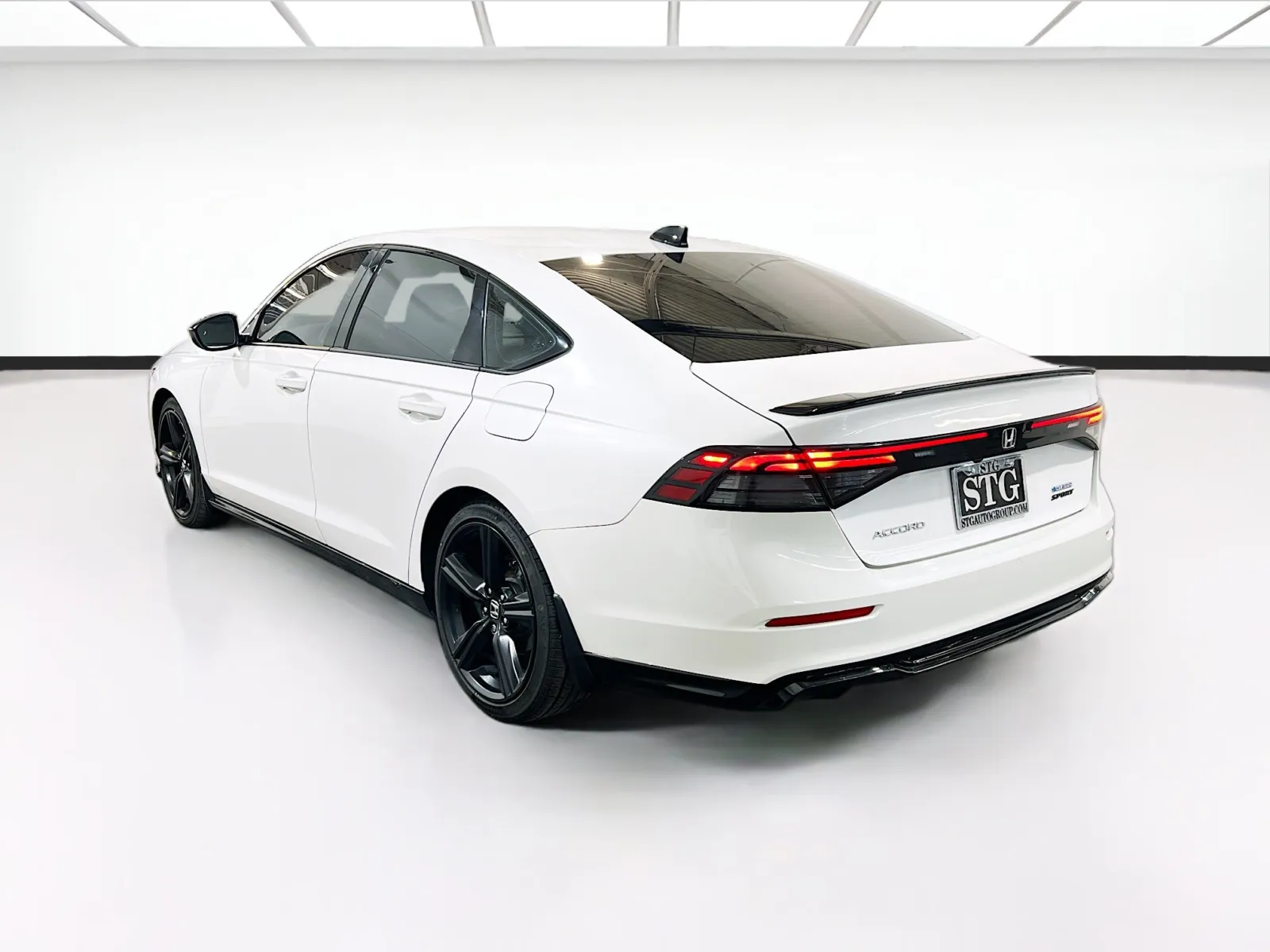 Honda Accord photo 6
