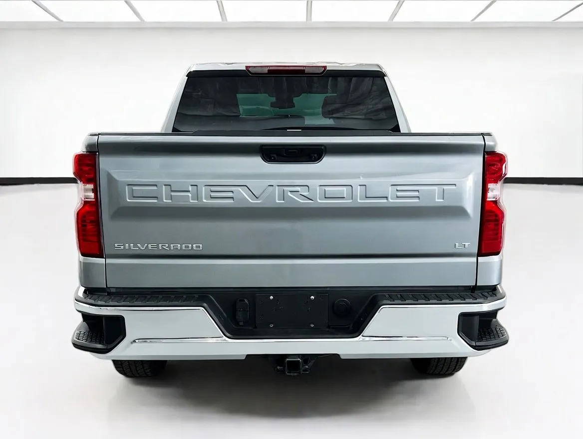 Chevrolet Silverado photo 5