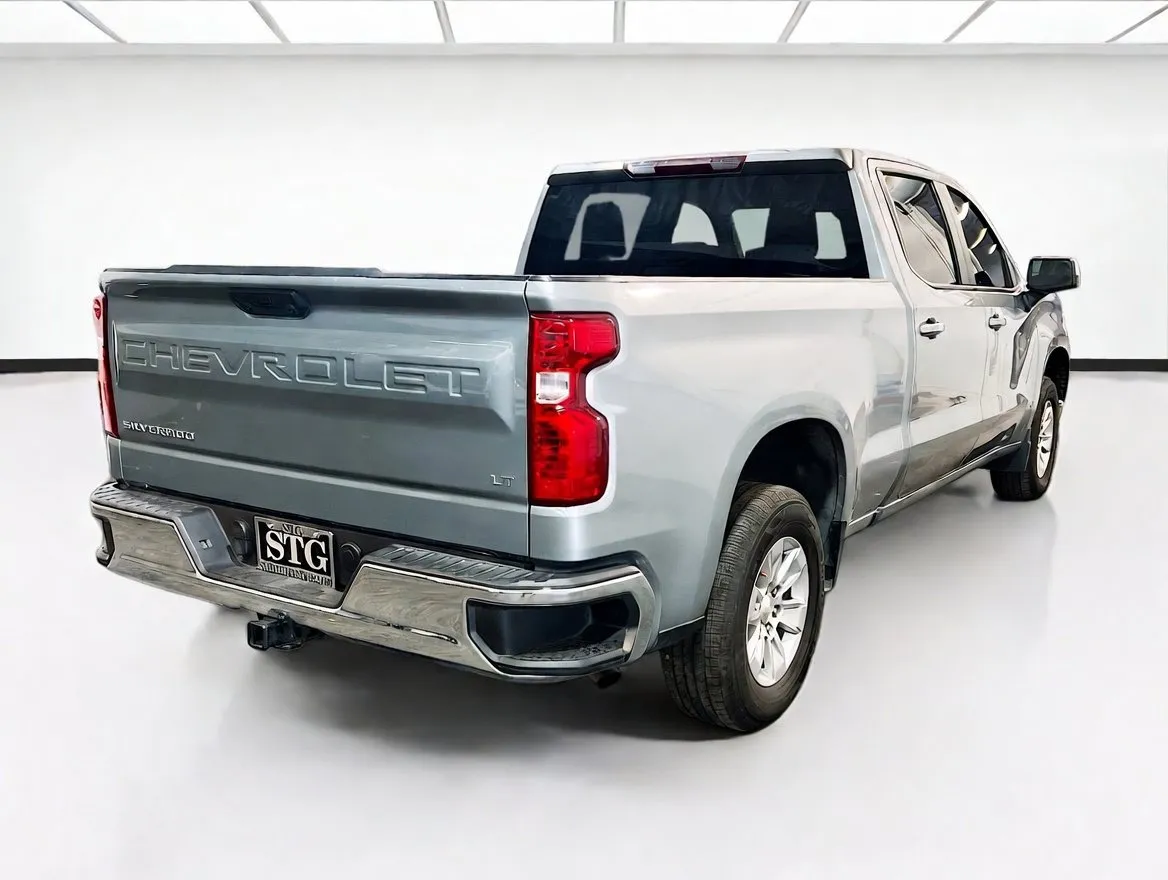 Chevrolet Silverado photo 4