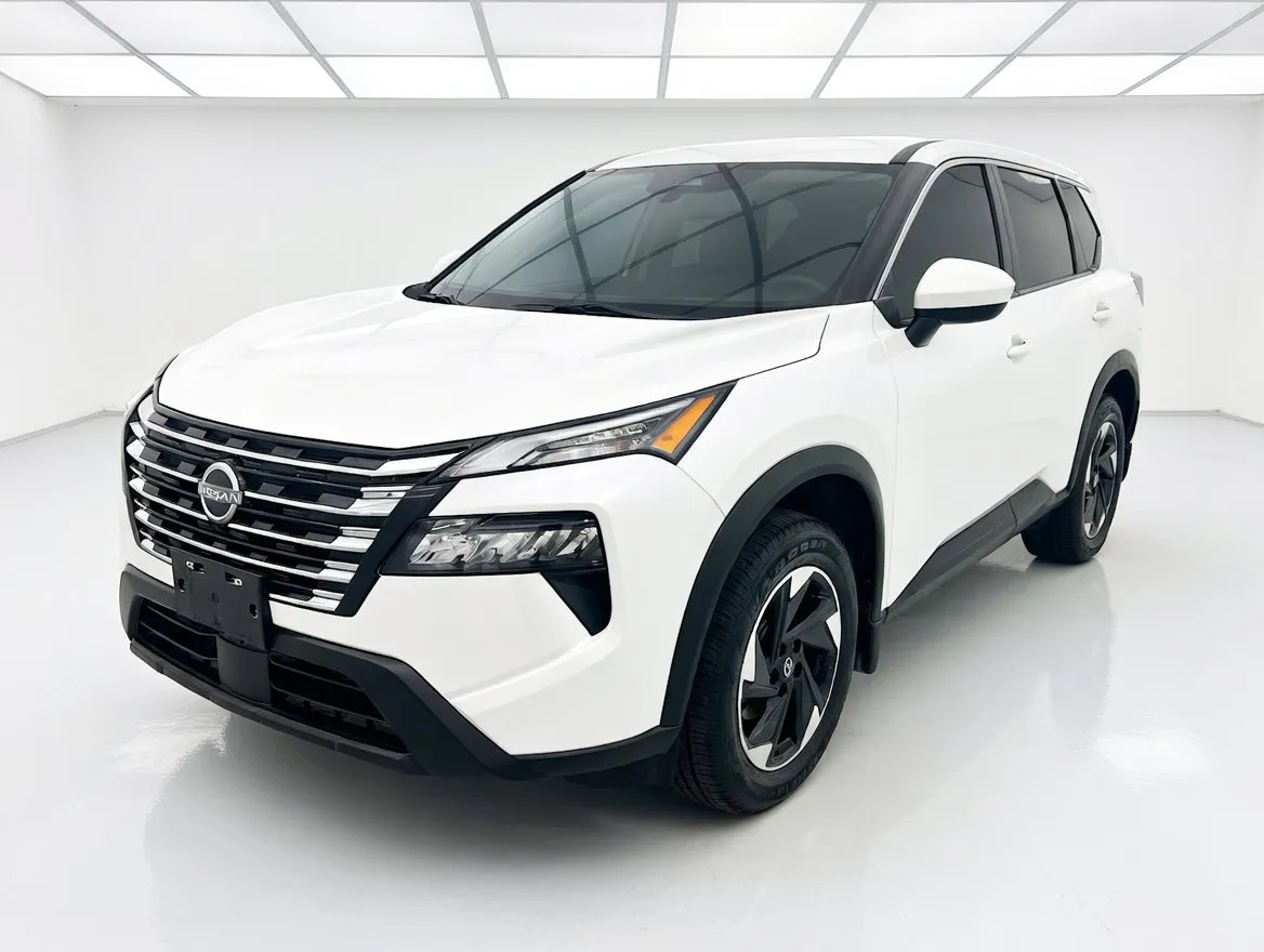 White 2024 Nissan Rogue SV for sale in Chandler, AZ