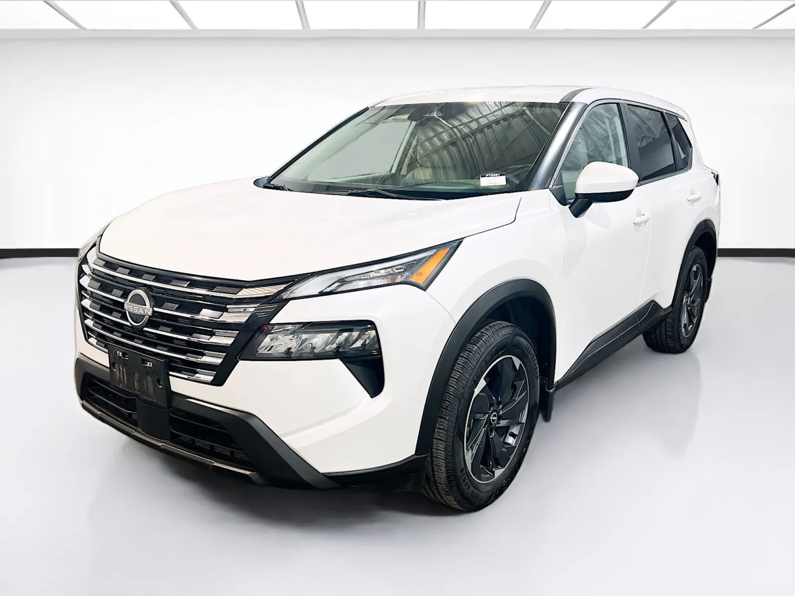 White 2024 Nissan Rogue SV for sale in Chandler, AZ