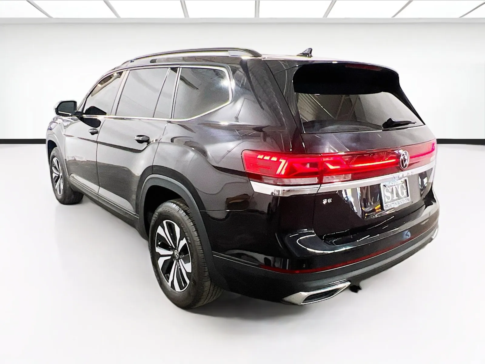 2025 Volkswagen Atlas SE - Photo 6