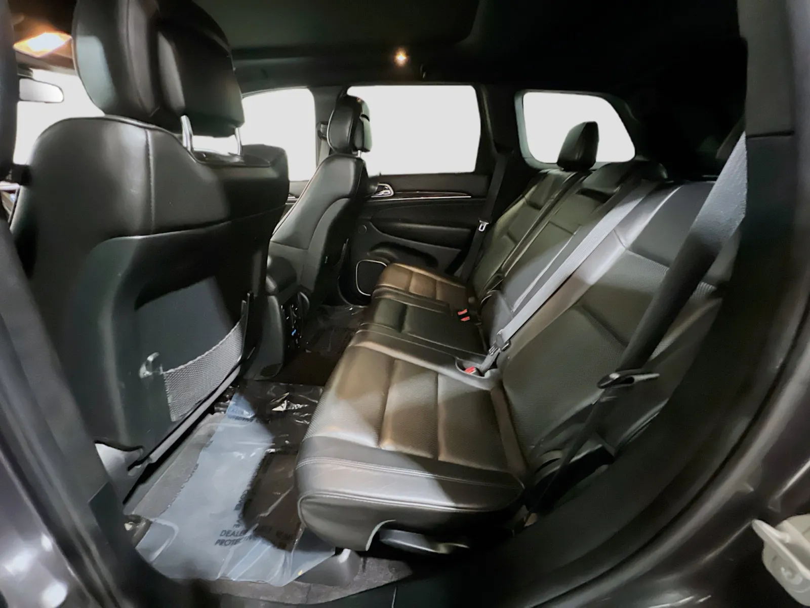 2018 Jeep Grand Cherokee Overland - Photo 19