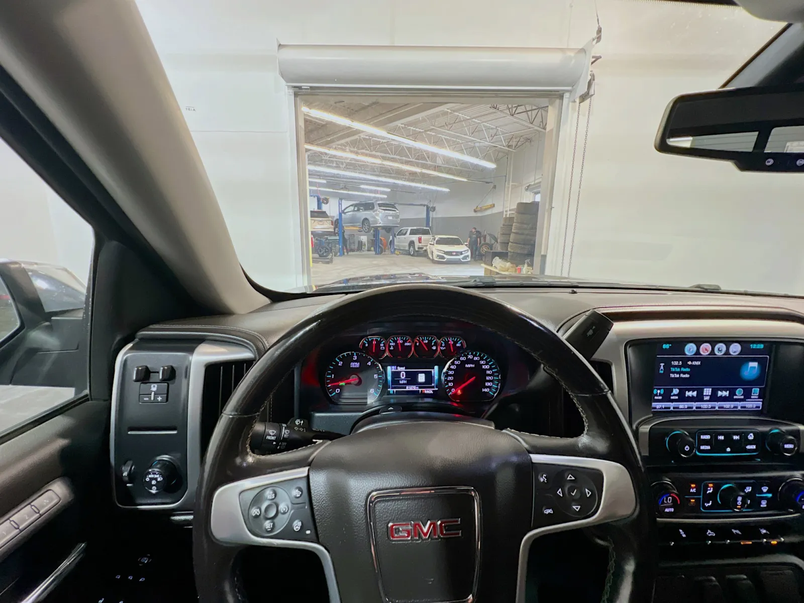 2018 GMC Sierra 1500 SLT - Photo 22