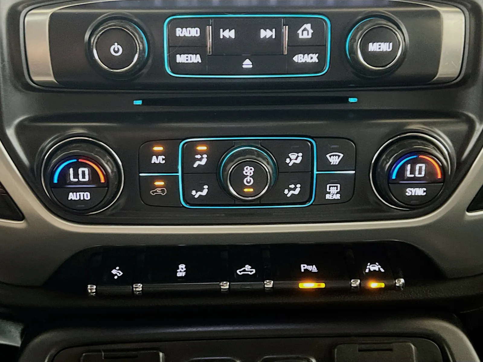 2018 GMC Sierra 1500 SLT - Photo 12